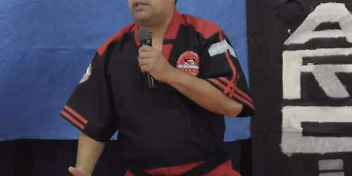 GRADUACIÓN DE ALUMNOS Y EXHIBICIÓN DE CINTURONES NEGROS, ANIVERSARIO DE LA ESCUELA!!!