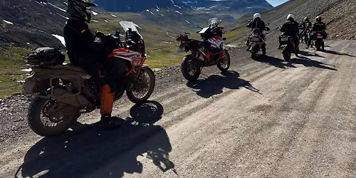 Fr\u00e1b\u00e6r fimmtudagur - s\u00e1 \u00feri\u00f0ji 