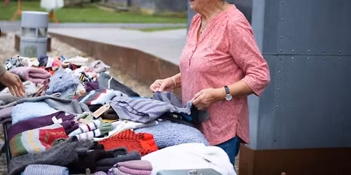 FOR\u00c5RSBASAR - Strikkerne fra Klaverfabrikken