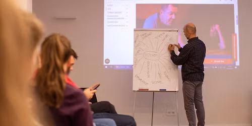 Semin\u00e1\u0159 | Jak na t\u0159\u00eddnick\u00e9 hodiny a prevenci s dokument\u00e1rn\u00edmi filmy | Ostrava