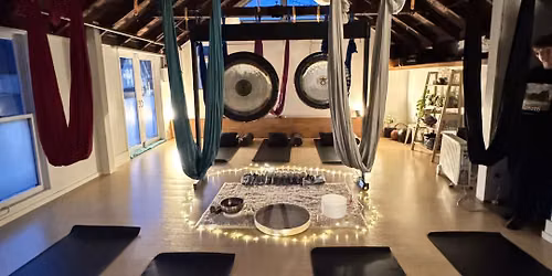 Sound Therapy, Gong Bath with Hammocks