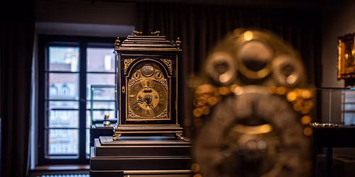 A Tour of the Exhibition \u201cThe Things of Warsaw\u201d