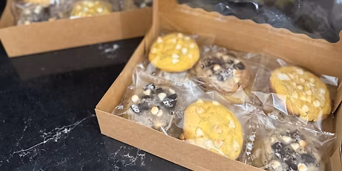 Sip & Shop at Wisconsin Legends