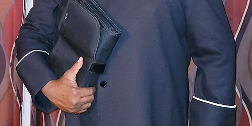 Pastor Saxton preaches in Mt. Vernon, NY