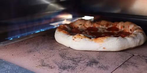 Pizza Neapolitanische Pizza mit Marco van Nuland 09.01.2026 17 Uhr