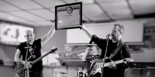 Whiskey Bizkit debut show at Tap'd