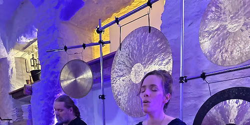 Concert m\u00e9ditatif - Gongs et voix