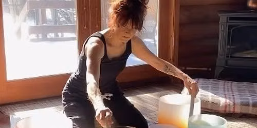 SOUND HEALING MEDITATION W\/ SINGING BOWLS