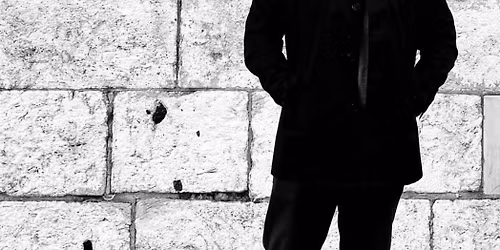 Adam Amor Playing Live 