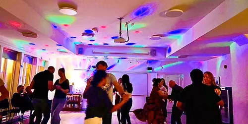 Fredagsdans (Salsa & Bachata socialdans)