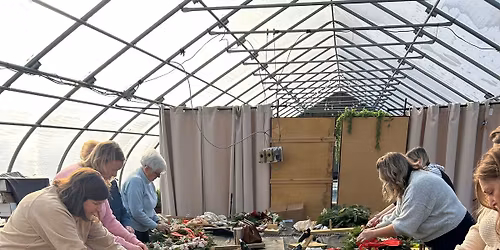 12\/13 10 am Wreath Decorating Class