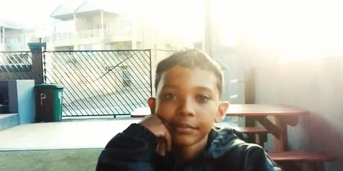 Fundraising for Zaylyn Marais to go to England 