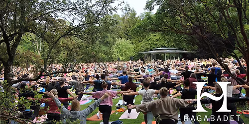 Sommaryoga i Botaniska tr\u00e4dg\u00e5rden | Hagabadet