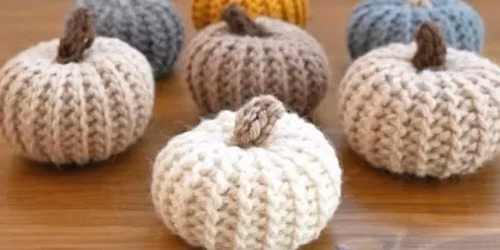 Crochet pumpkins!!