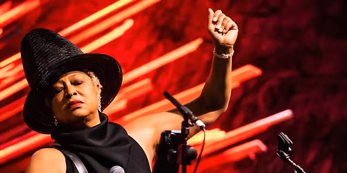 Lisa Fischer with Grand Baton