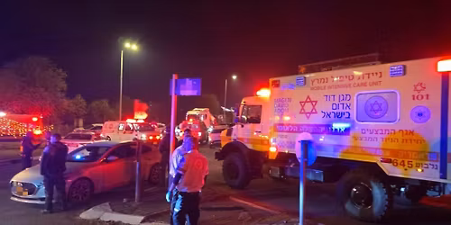 Oregon Symphony: Ted Sperling - Clouds In My Coffee: The Music of Joni Mitchell  Carole King & Carly Simon