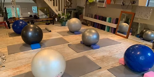 Feel Good Saturday Flow