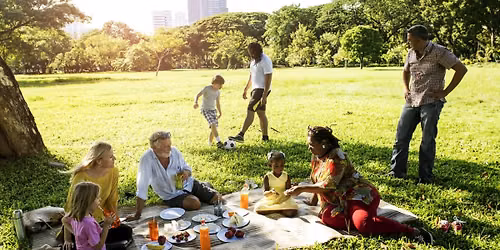 Picnic & Play!