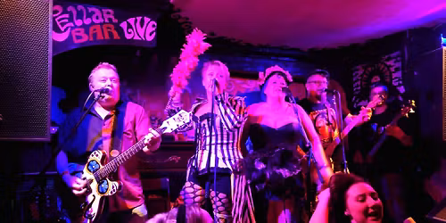 Whats in yer Stocking - Xmas at The Shoes!!! support tbc