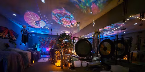 Intuitive Readings and a Soundbath