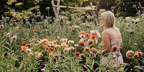 Autumn Flower Picking \/\/ 11th April