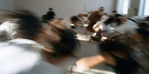 Oltre \u00b7 Workshop di movimento - Di che cosa sei fatt\u0259 ?