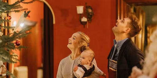 Behind the scenes | Christmas at Sunnycroft