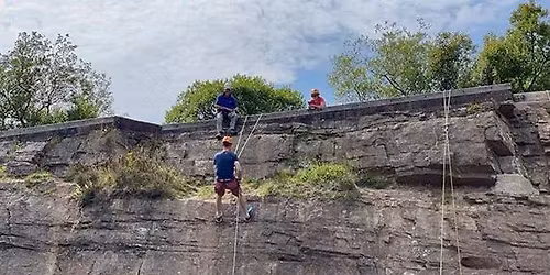 Group Abseiling Day \u2013 Tegg\u2019s Nose Country Park