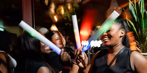 Onnaskoolnite - Christmas karaoke party