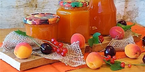 Jam Making: Sweet & Simple Preserves \/\/ Elaboraci\u00f3n de mermeladas