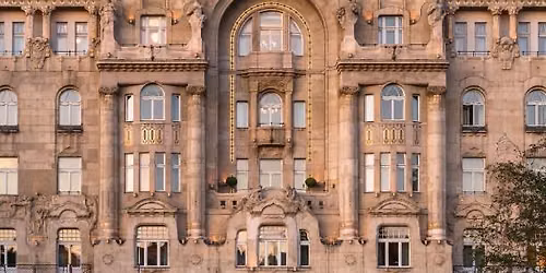 Fel a Fejjel Budapest - Dunakorz\u00f3 t\u00fara
