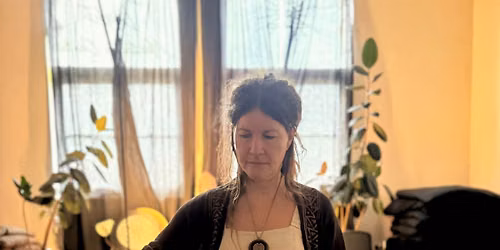 Tea Meditation (Bowl Tea Ceremony) - Alli serving