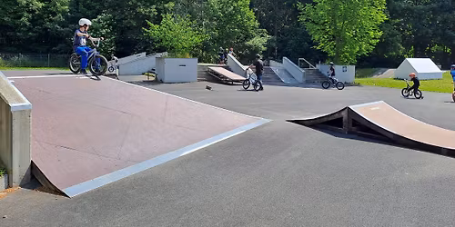 BMX-Camp | Ride, Jump, Repeat! 