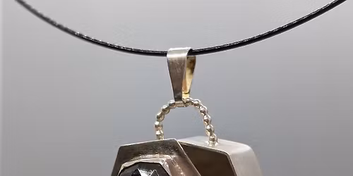 KTSS- Boxes and Lockets - Swivel Locket