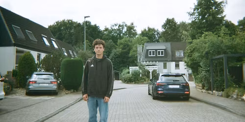 orbit - SMALL TOWN FRIENDS ON EUROPE TOUR 2026 | Hannover