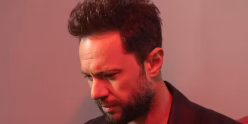 \u00d6zg\u00fcn in izmir