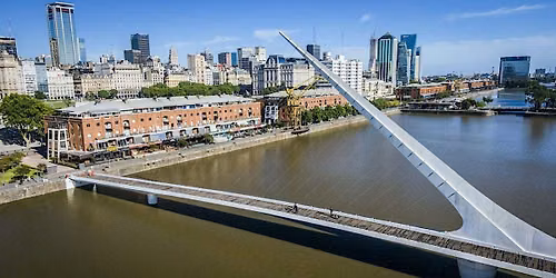 Buenos Aires, la Aduana y el Puerto. La historia de una ciudad junto al r\u00edo