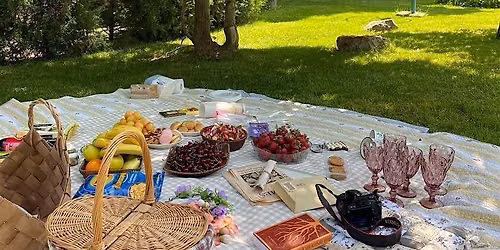 Girlys Turns 1: The Anniversary Picnic