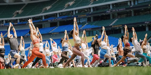 lululemon Outdoor Yoga