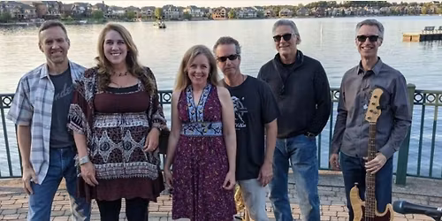 Four Roses | North Star Lounge