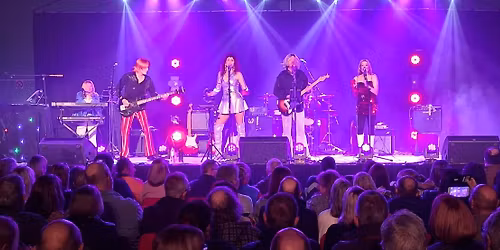 Glam \u2018n Glitz Live - Skirlington Leisure Park 