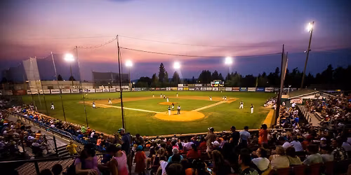 Marion Berries vs. Bend Elks