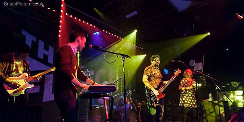 Itinerants at the three horseshoes