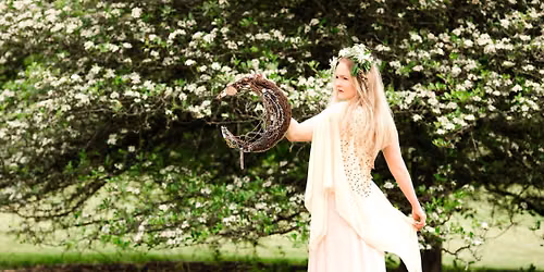 Walking Plays: A Midsummer Night\u2019s Dream