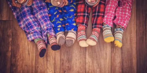 PYJAMAS & TAPAS OP OUDEJAARSAVOND