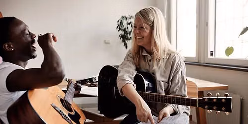 L\u00e4r dig spela gitarr - grundkurs