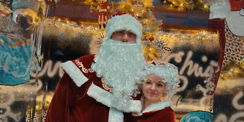 Pizza & Hot chocolate with Mr. & Mrs Claus