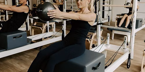 BODYBAR Pilates Precision reformer class