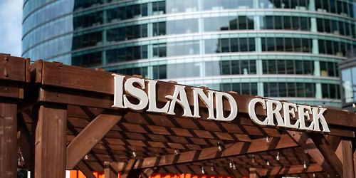 ICOxBerry Branch Holiday Centerpiece Making Class