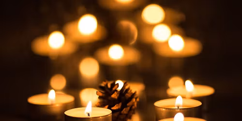 \u010carovn\u00e1 joga pri svie\u010dkach